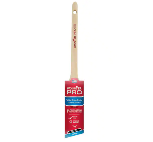 Wooster 1-1/2 in. Pro White China Bristle Thin Angle Sash Brush