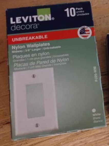 Leviton 1-Gang White Decora/Rocker Nylon Midway/Midsize Wall Plate (10-Pack) 0PJ26-0WM